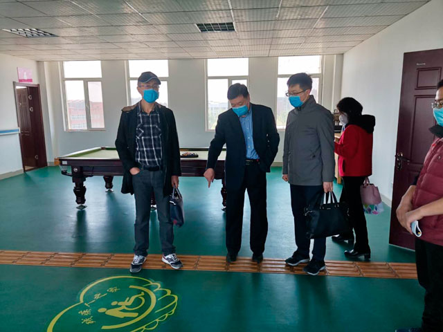戳我试试